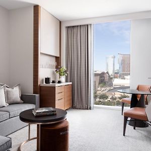 Four Seasons Executive Suite King